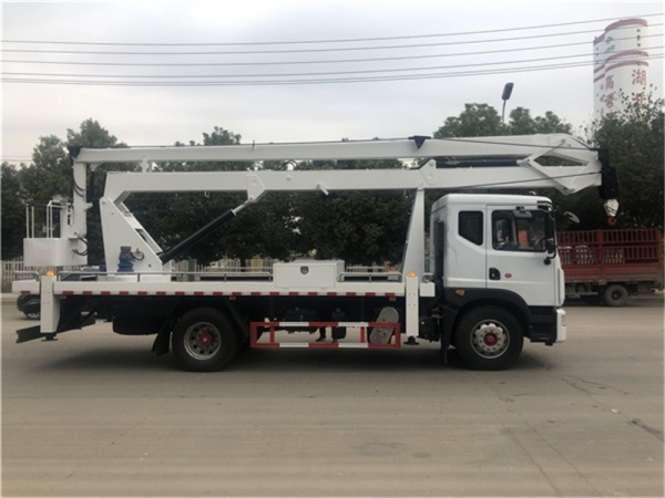 國(guó)六東風(fēng)22米高空作業(yè)車(chē)